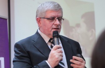 Всеки четвърти висшист работи в чужбина, оставащите в България се реализират в търговията и услугите