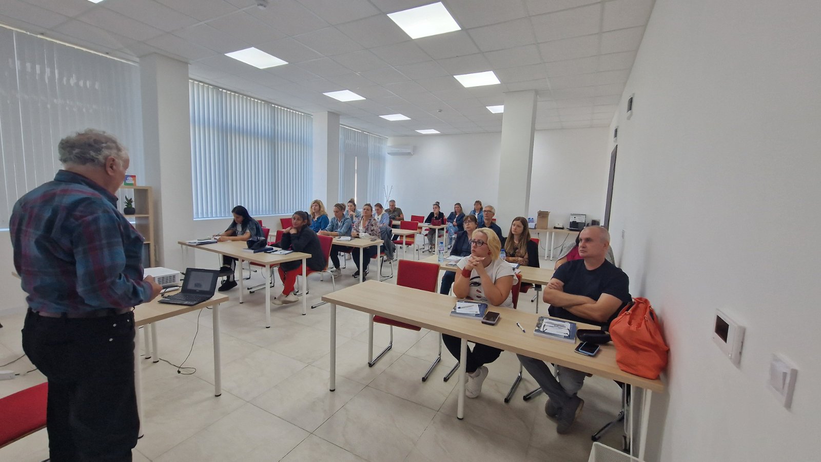 Обучение по ЗБУТ се проведе в Добрич